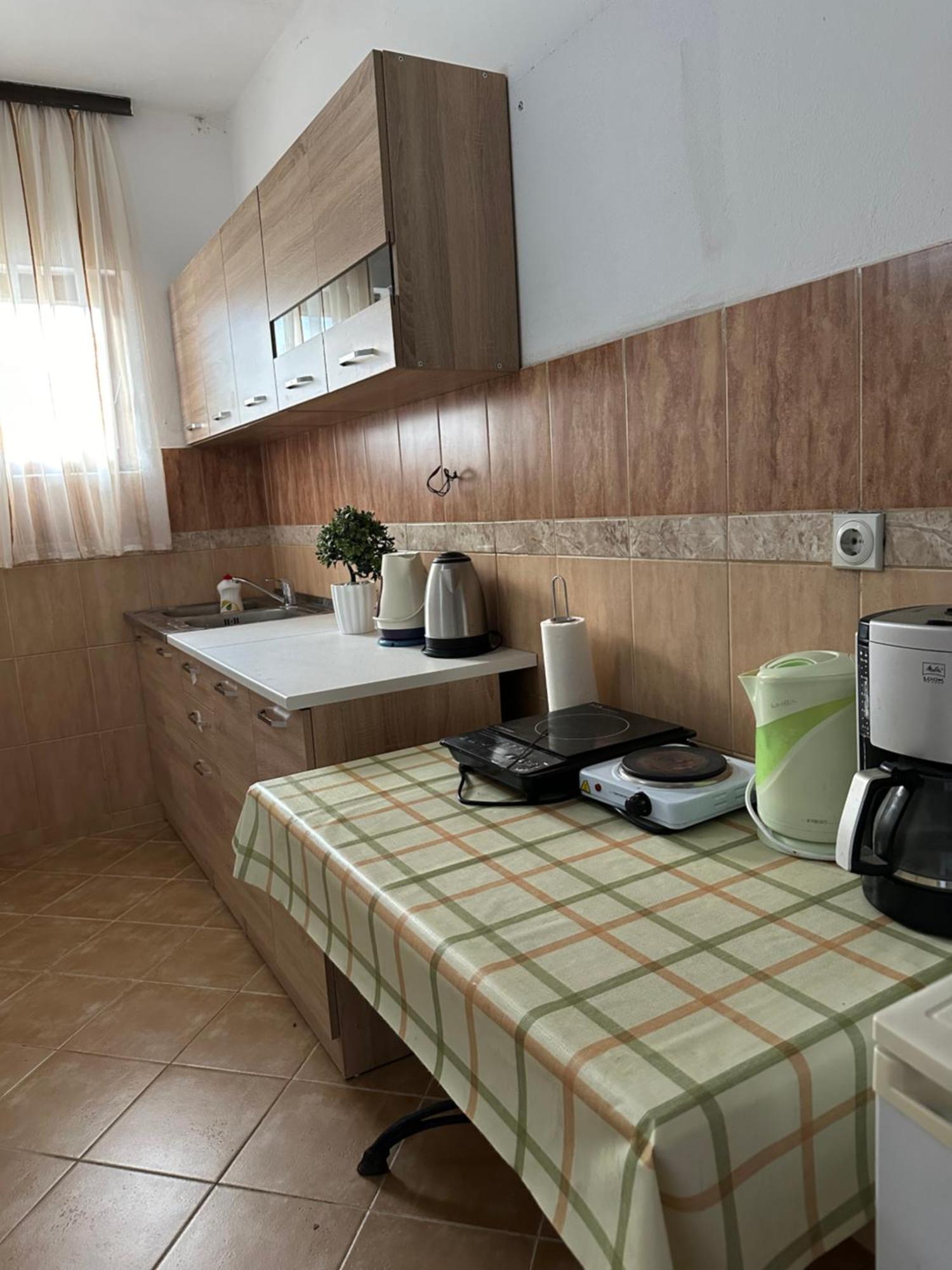 Rooms Ajllin อุลซิน ภายนอก รูปภาพ